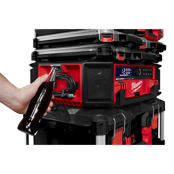 Milwaukee M18prcdab Packout Radiocharger8.jpg